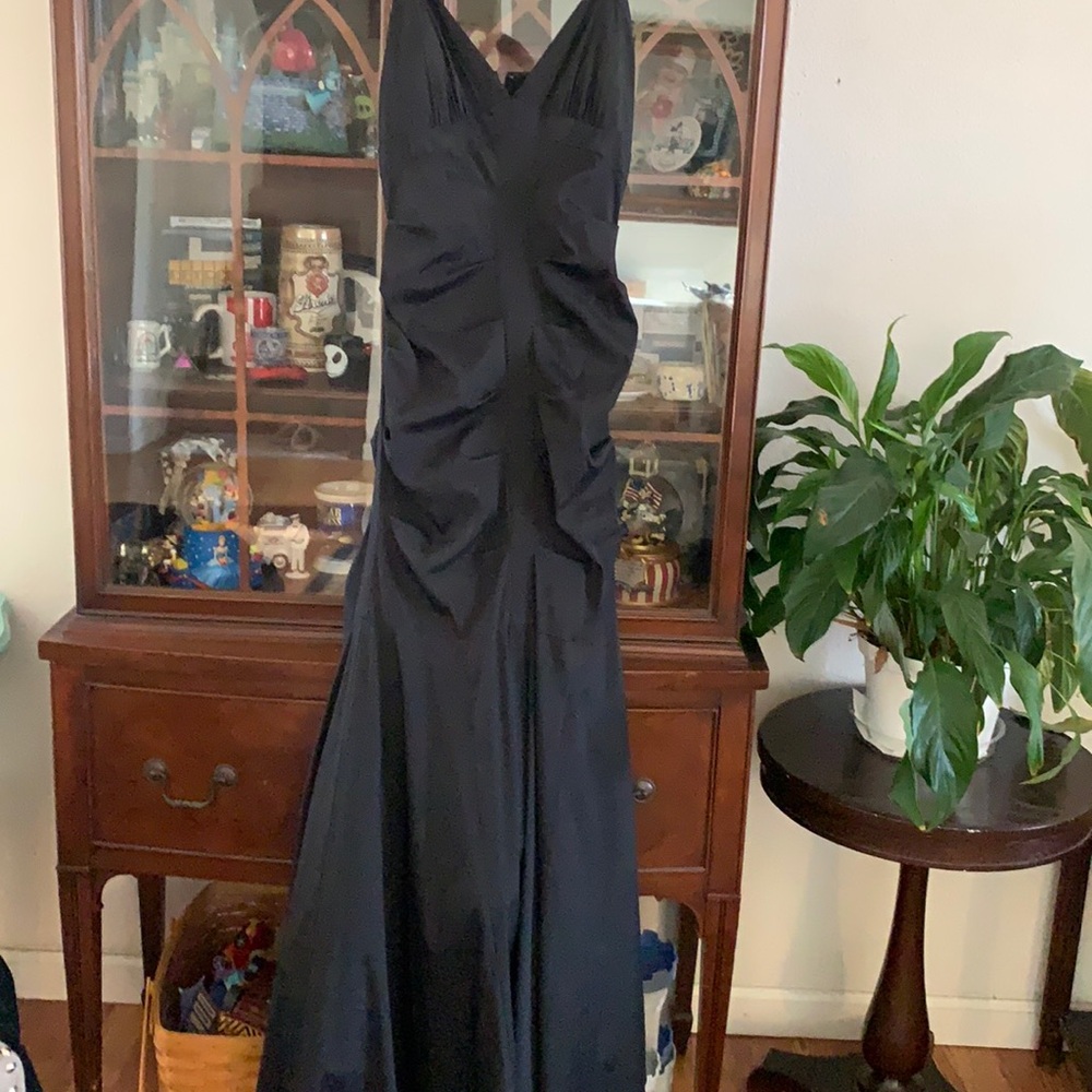 Cache long black dress beautiful flared bottom